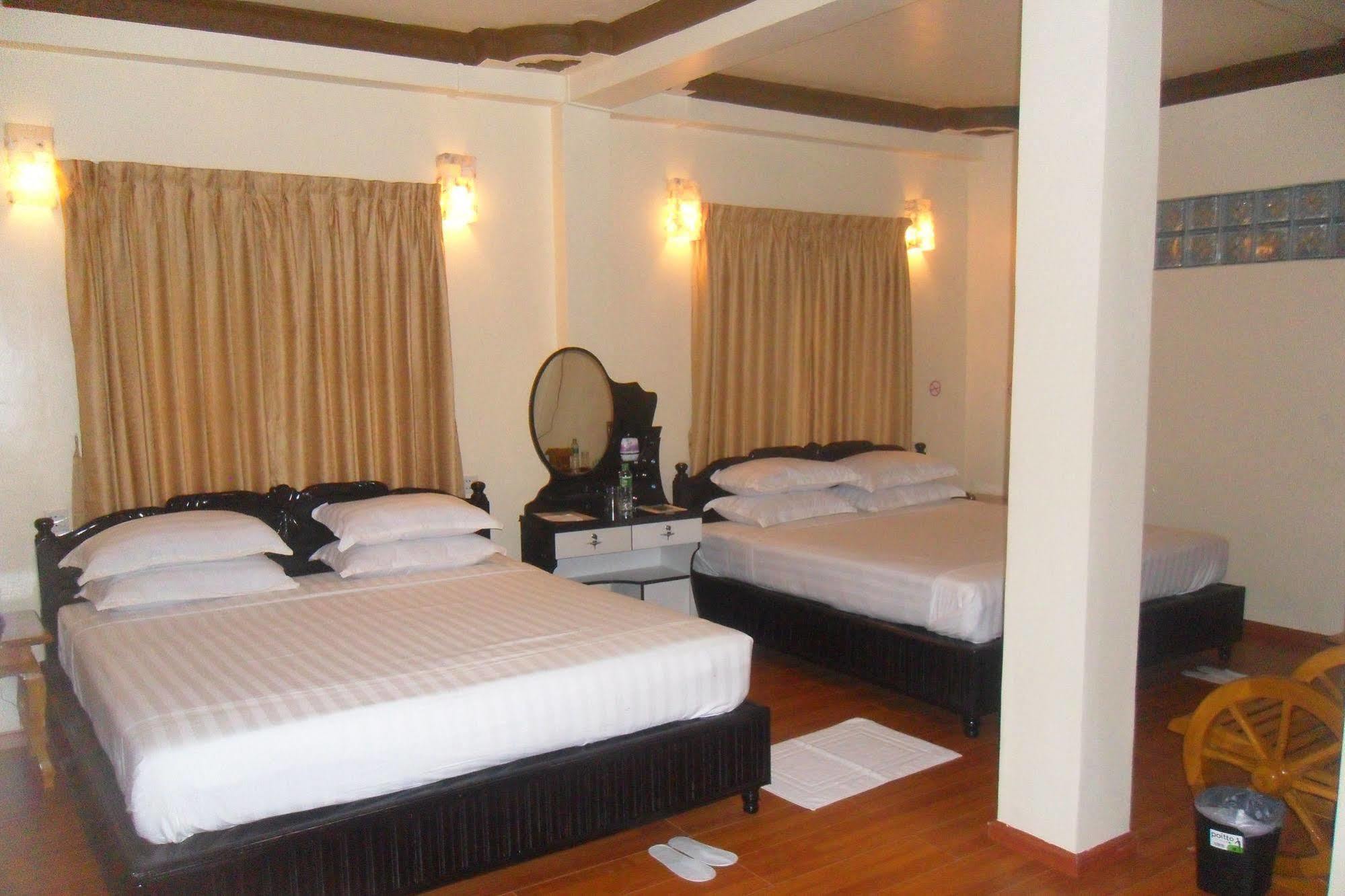 Vintage Hpa An Hotel Exterior photo
