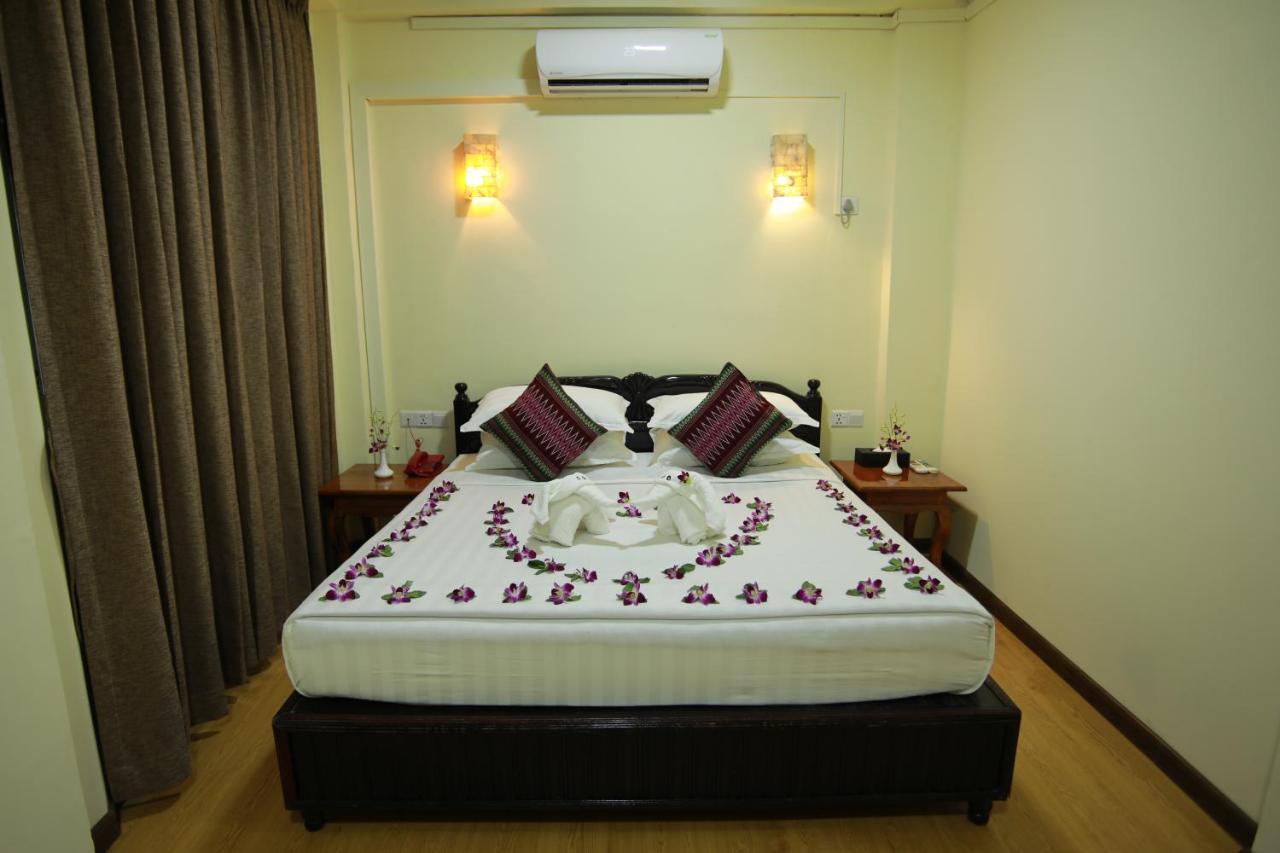 Vintage Hpa An Hotel Exterior photo